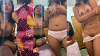 Bokep indo play show lesbian cewek berdaster